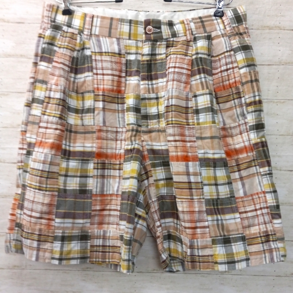 Jos A Bank Madras Plaid Patchwork Pleated Front Shorts 34